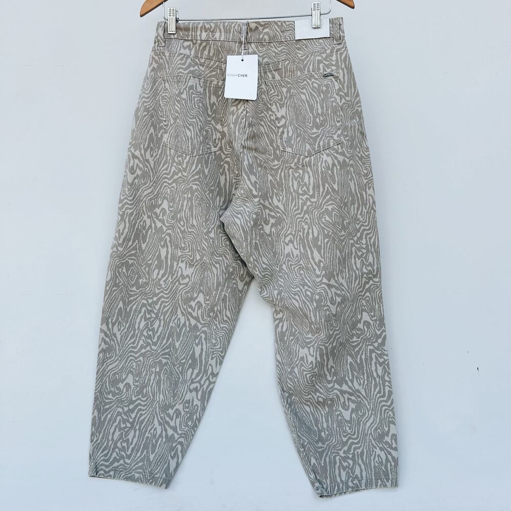 High-Rise Relaxed Cargo Pants — Beige Woodgrain - Picture 4 of 15